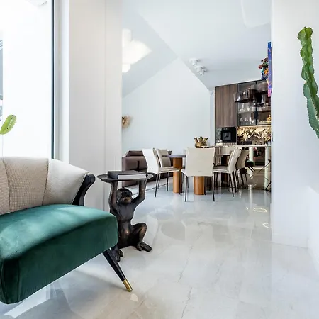 New Olivos ヴィラ アデヘ