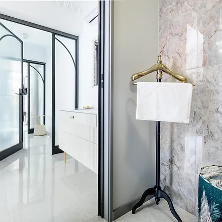 New Olivos ヴィラ アデヘ