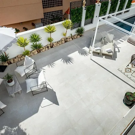 New Olivos アデヘ