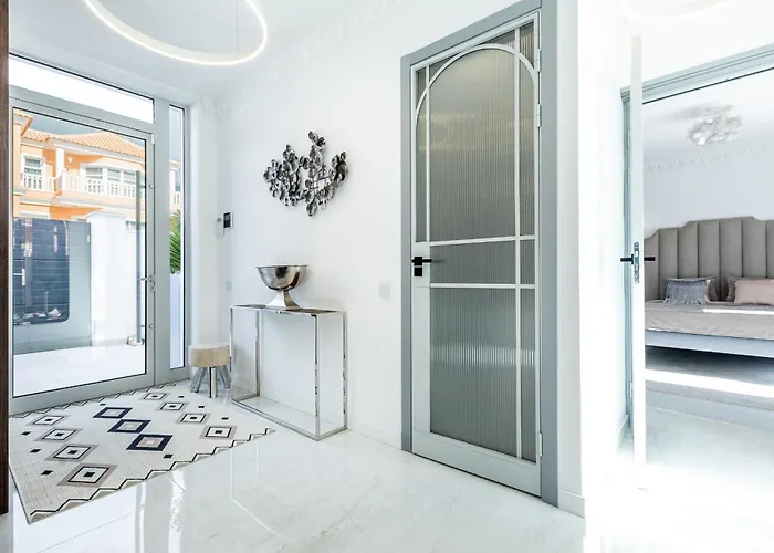 New Olivos * Costa Adeje (Tenerife)