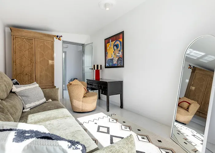 New Olivos ヴィラ アデヘ